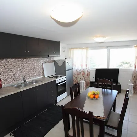 Villa Ariadni Familie House